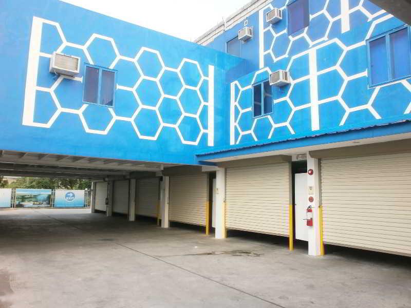 Hotel Dream World Las Pinas Exterior photo